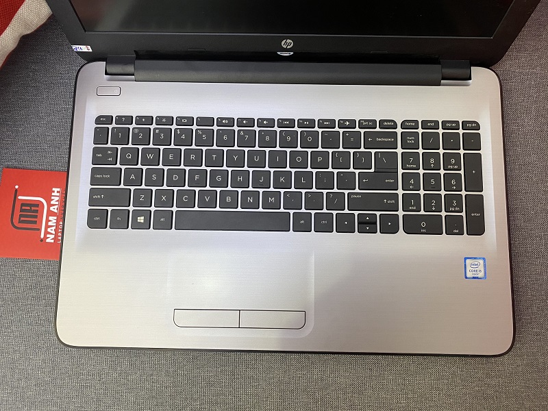 HP Notebook 15 c&oacute; ph&iacute;m số phụ, mỏng nhẹ
