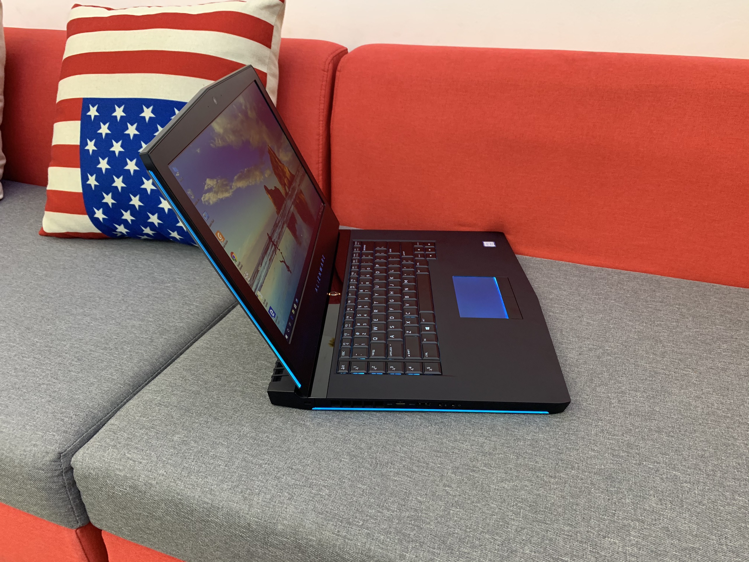 DELL Alienware 15R4 Gaming