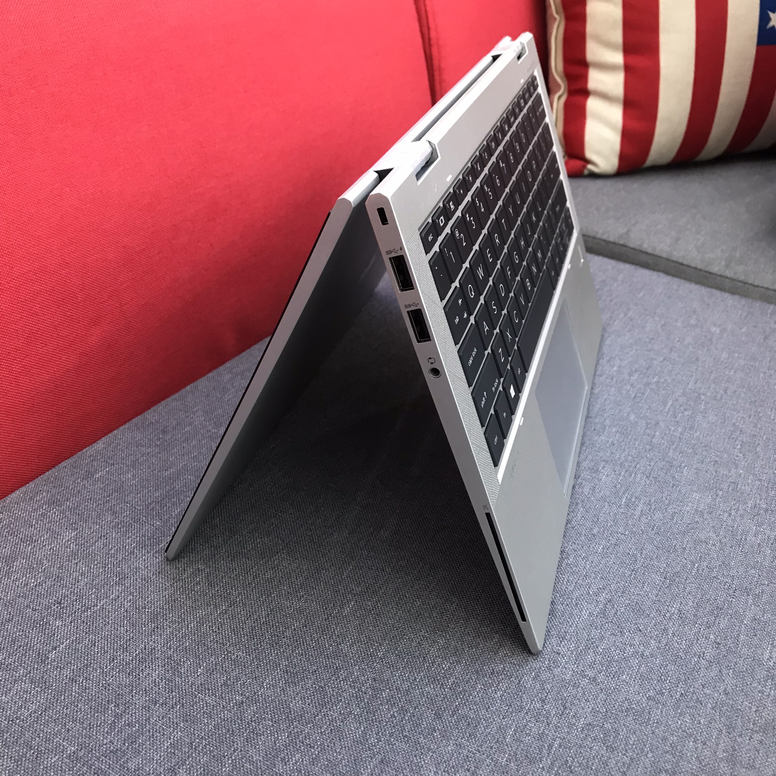 Hp Elitebook X360 830 G7 13.3 inch touch gập 360 mỏng nhẹ