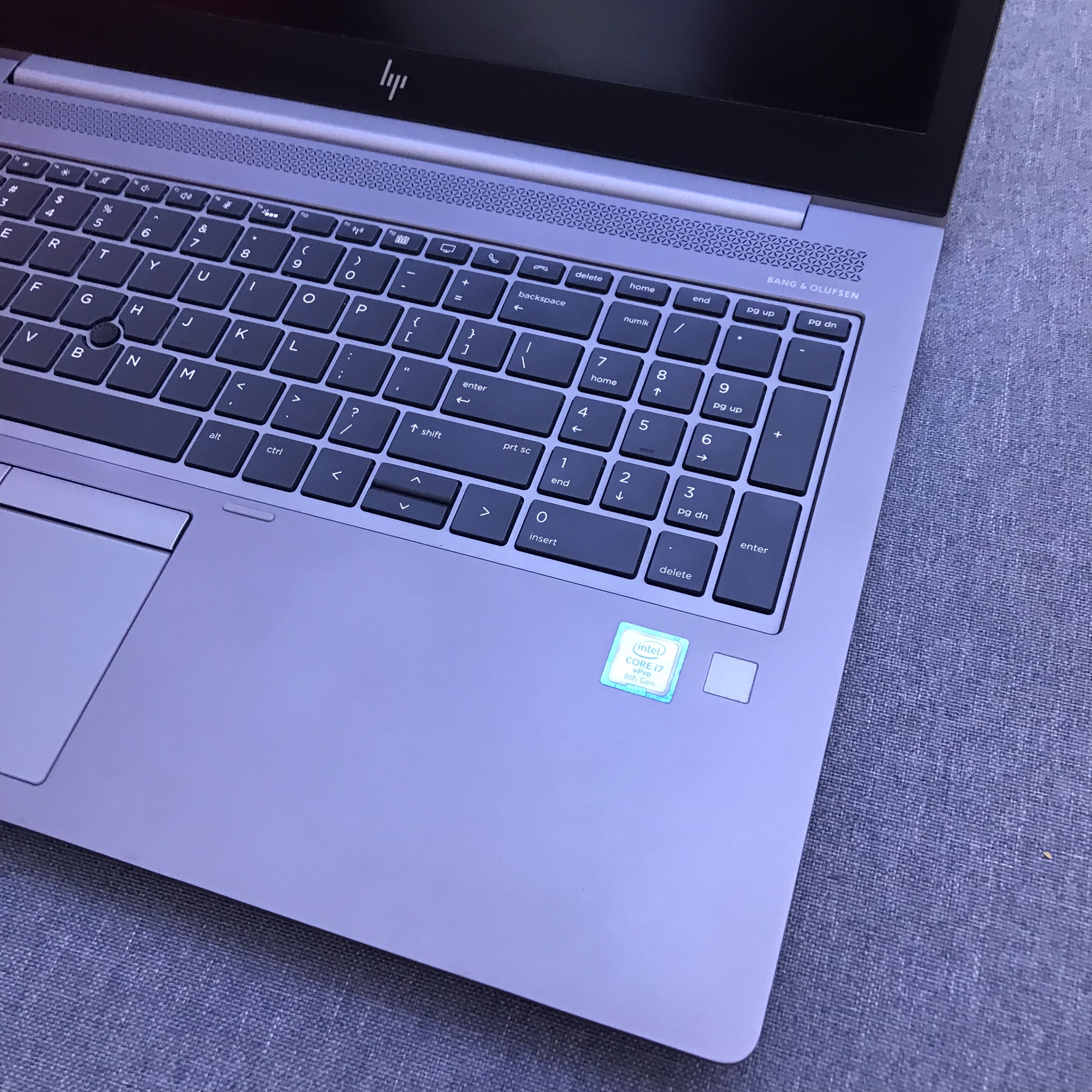 HP Zbook 15U G5 - D&ograve;ng m&aacute;y văn ph&ograve;ng 15.6inch mỏng nhẹ