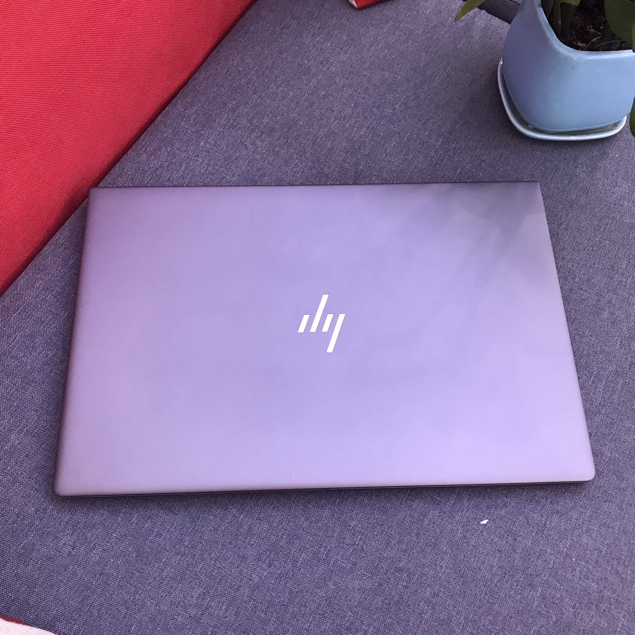 HP Zbook 15U G5 - D&ograve;ng m&aacute;y văn ph&ograve;ng 15.6inch mỏng nhẹ