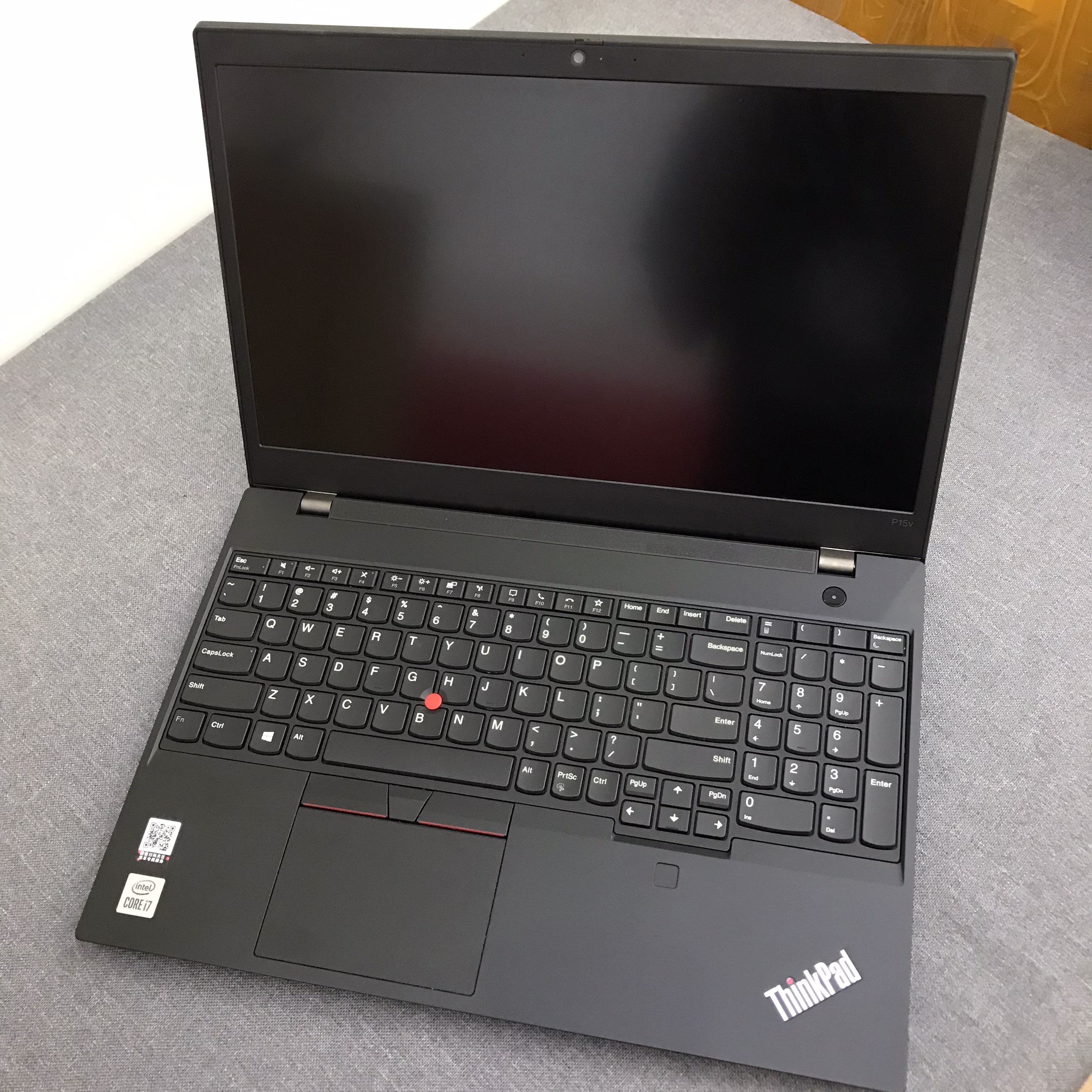 (New outlet) Lenovo ThinkPad P15v Gen 1 Workstation Chuy&ecirc;n Nghiệp